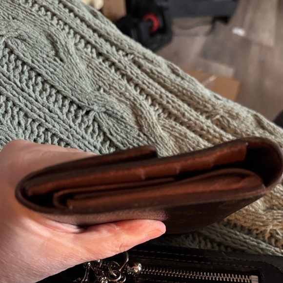 Authentic Louis Vuitton Vintage Monogram Sarah (Porte Tresor) Long Wallet TH0948 - Picture 12 of 12